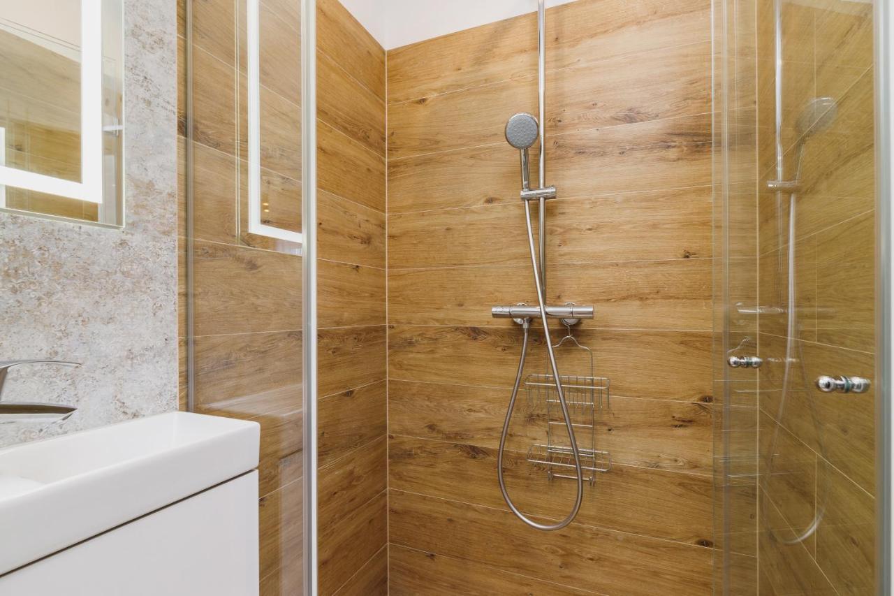 Studio Apartment Daszynskiego Cracow By Noclegi Renters Krakow Exterior photo